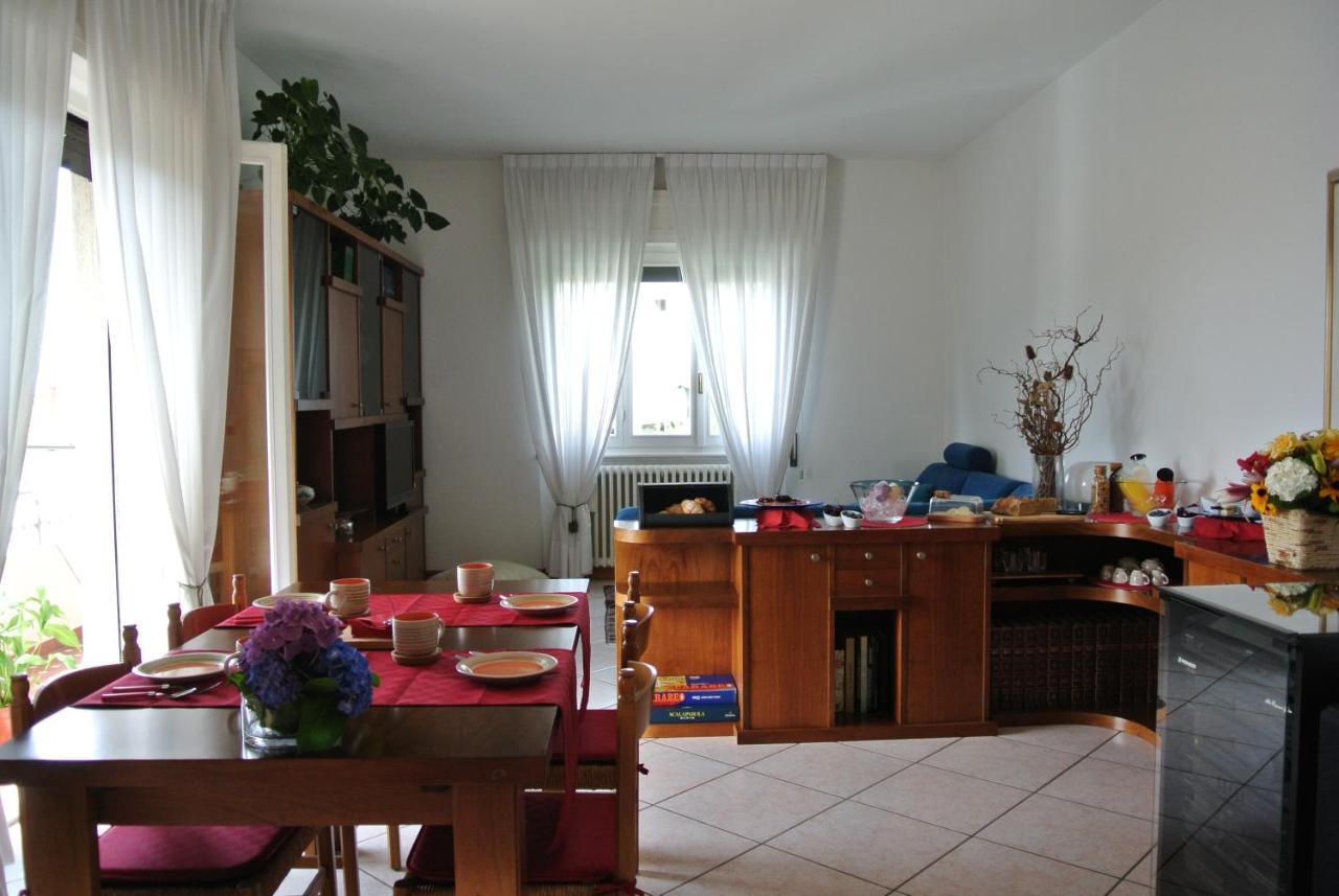 B&B Sari Como Bagian luar foto