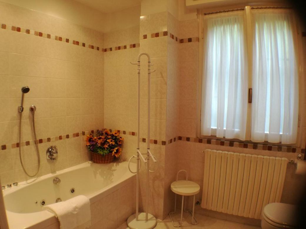 B&B Sari Como Bagian luar foto